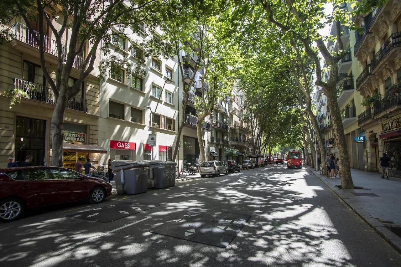 22Man1017- Cute Apartment In Sant Antoni Barcelona
